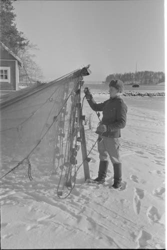 Seiskarin kalastajia Rymättylässä.