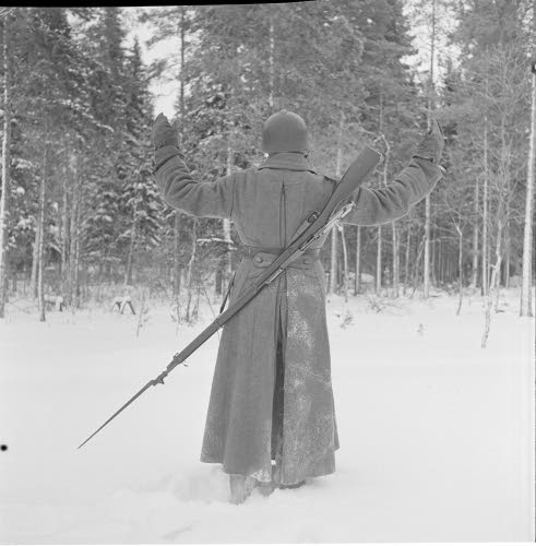 Karvian sotavankileiriltä.