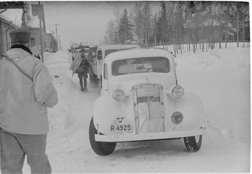 Ruotsalaisia autoja Joensuussa
