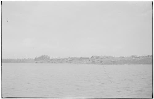Korpilahden kylä Ondajärven rannalla. Heinäkuu 1944.