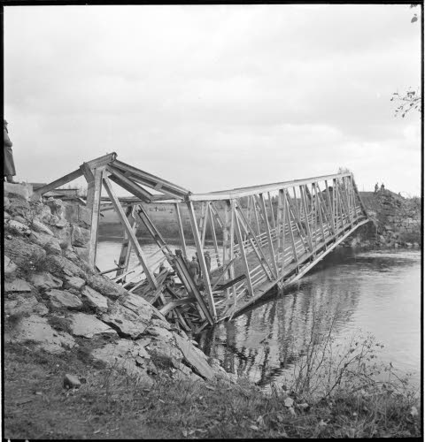 Kiiminkijoen tuhottu silta.