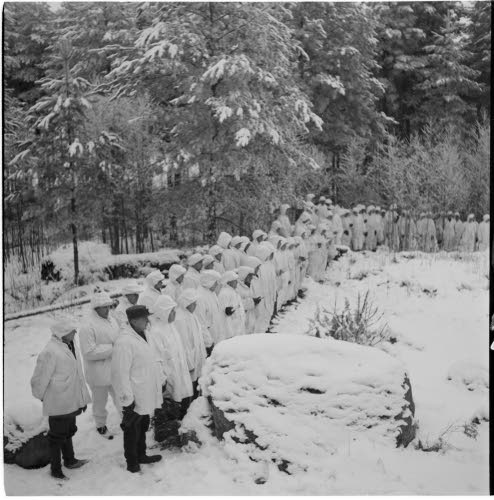Kenttäjumalanpalvelus.