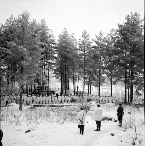 Kenttäjumalanpalvelus.