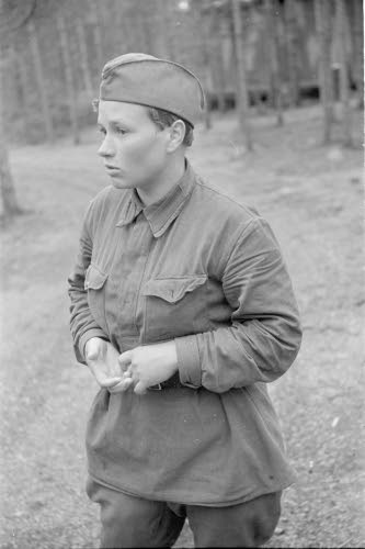 Venäläinen lääkintäluutnantti (nainen).