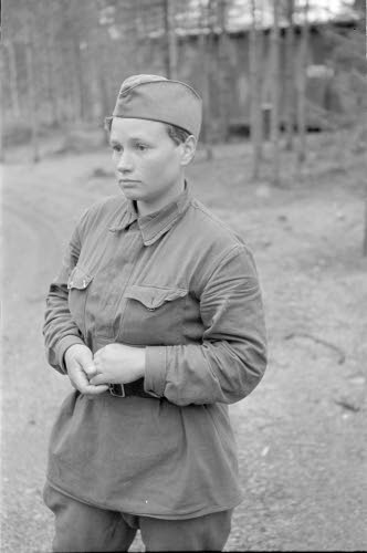 Venäläinen lääkintäluutnantti (nainen).