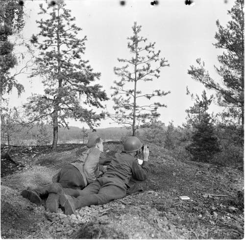 Tähystystä tulenjohtopaikalla.
