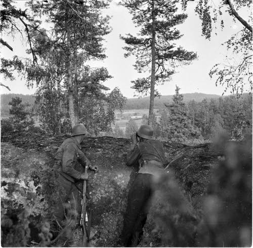 Tähystystä tulenjohtopaikalla.