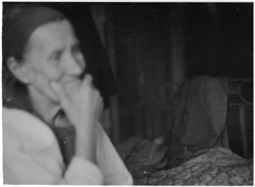 79v. Mari Huotarinen, Erki-poika vankilassa, toinen suomessa.